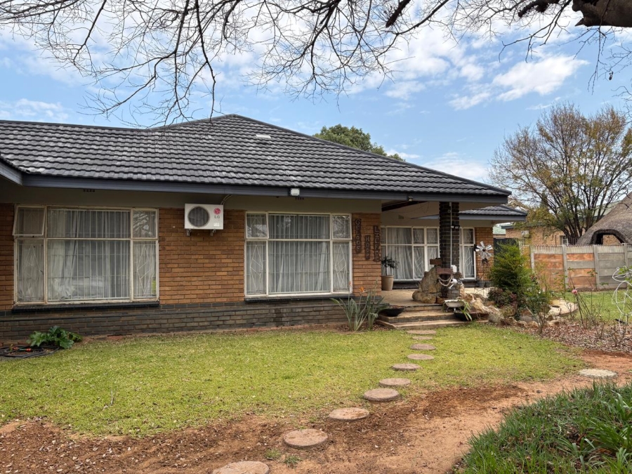 3 Bedroom Property for Sale in Wolmaransstad North West
